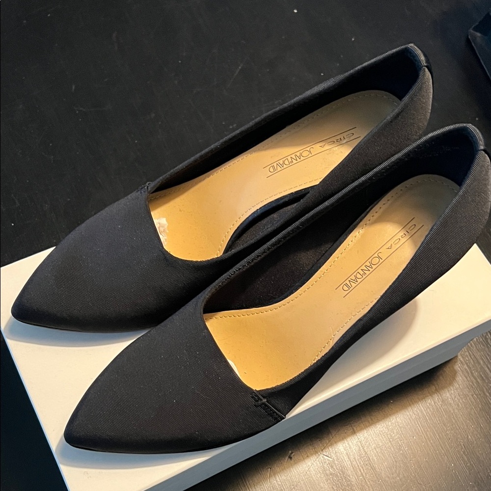 Circa Joan & David Classic Black 3” Heels